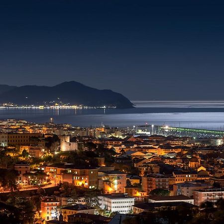 039 - Casa Residenziale A Lavagna A 5 Minuti Dal Mare Appartement Buitenkant foto